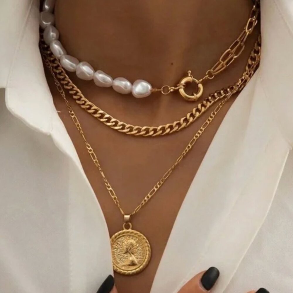 Coin Layered Necklace NWOT